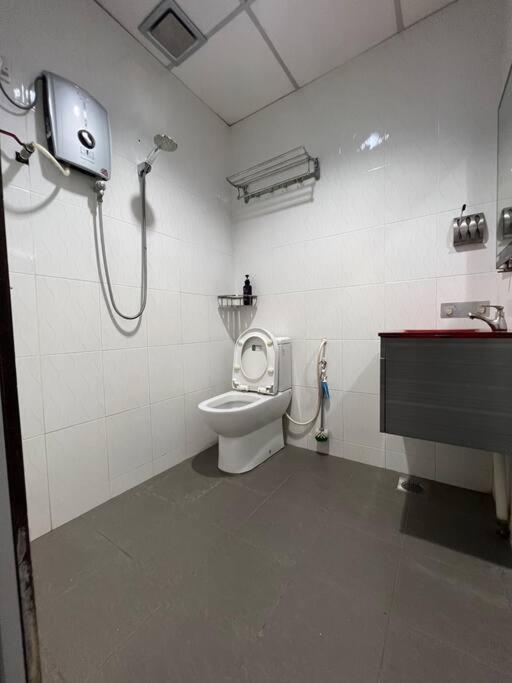 M Guest House2 Muar Exterior foto